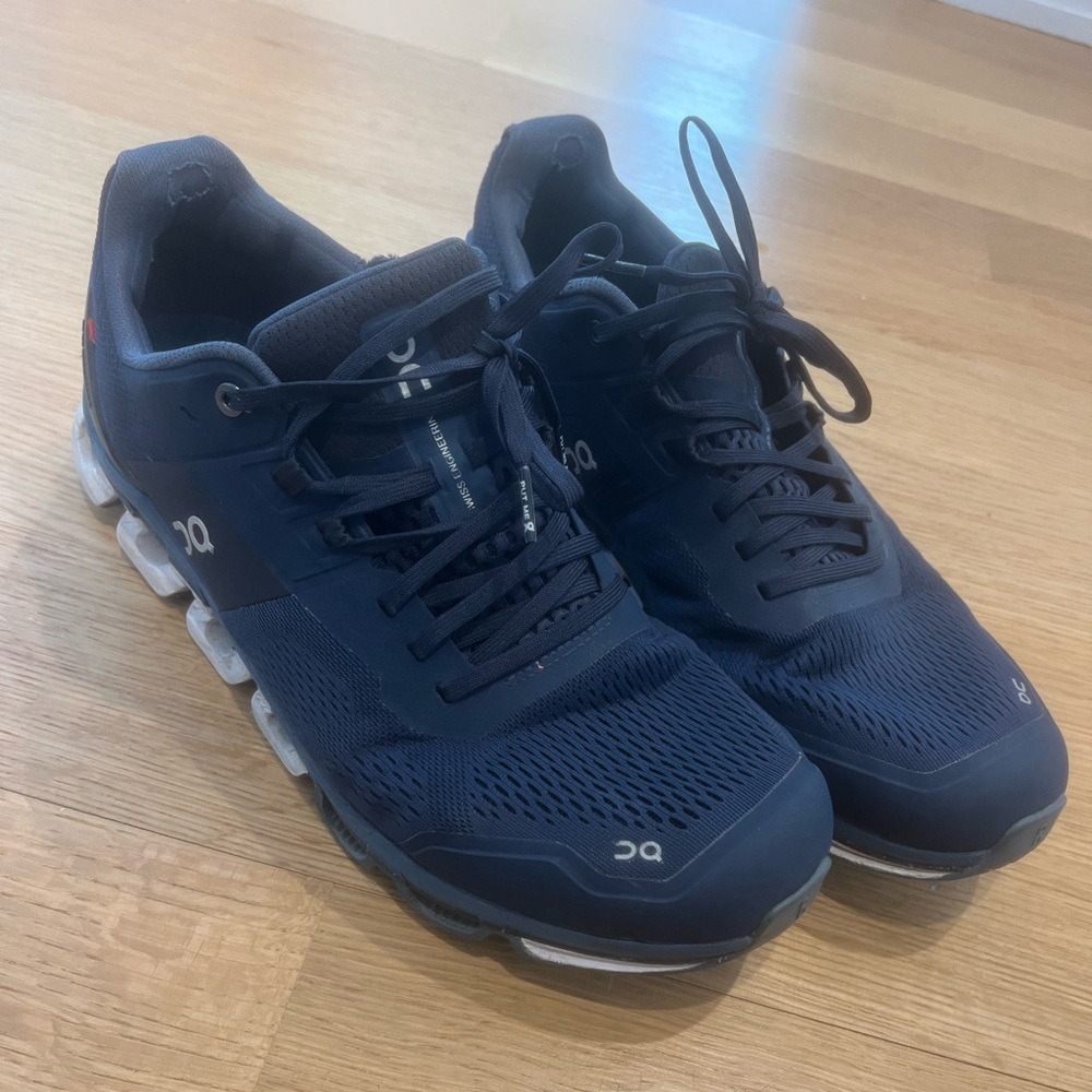 On Cloud Swiss sneakers